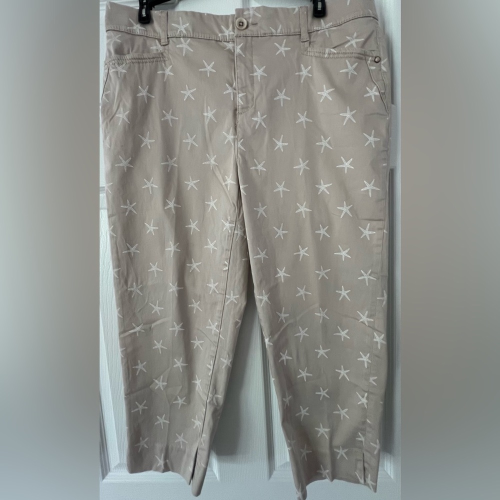 Khakis and Co. Starfish Crops